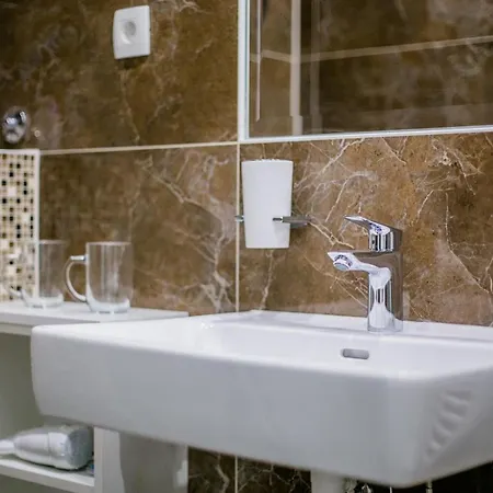 Old Mulberry Guest house 4*