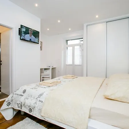 Guest house Old Mulberry 4*